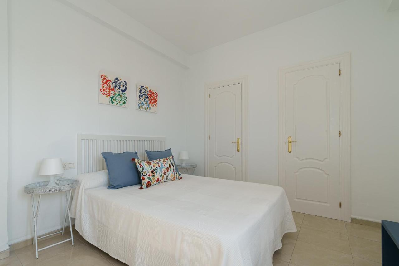 Maisuit Apartment Malaga City Center Exterior photo